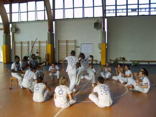 Portal Capoeira - Associação de capoeira Roça do Lobo